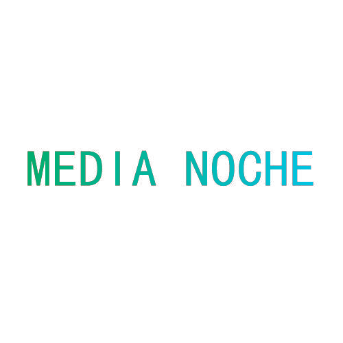 MEDIA NOCHE